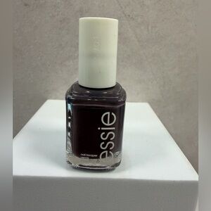 🩷5/$10 Essie Dark Purple Nail Polish